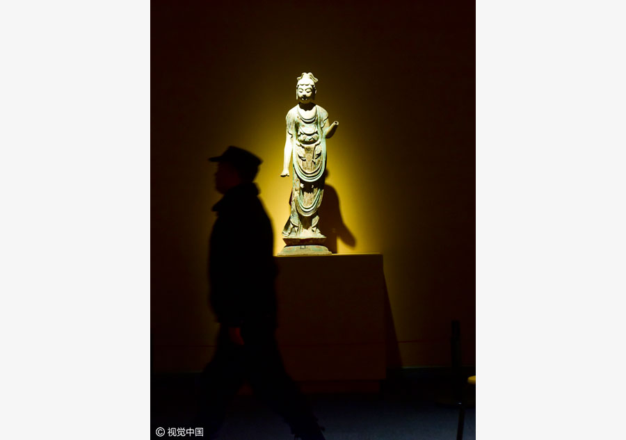 Dunhuang grotto art on display in Chengdu