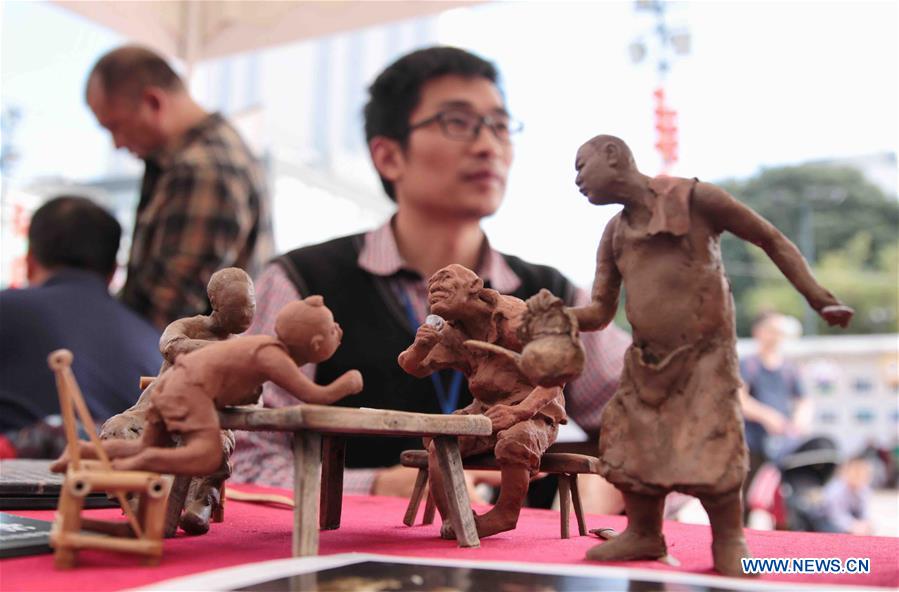 Temple fair kicks off in Hong Kong