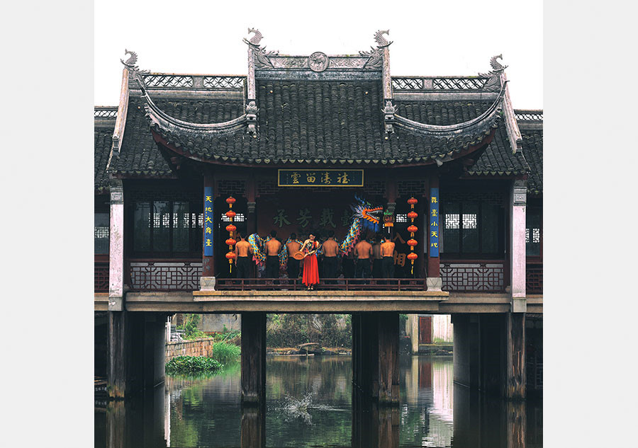 Photographers capture Dragon Boat Festival celebrations in China