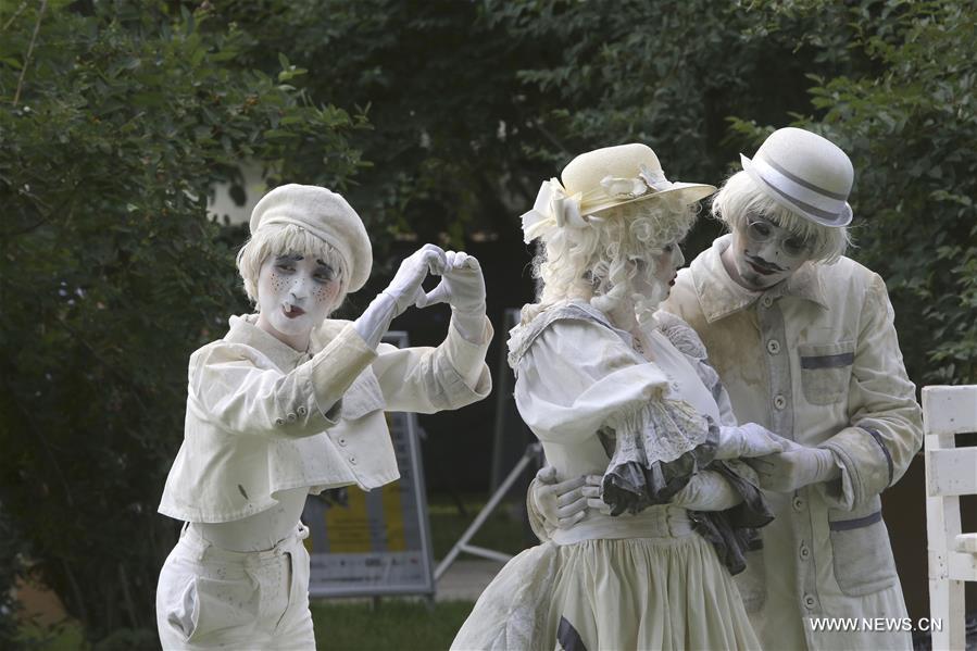 7th Int'l Festival of Living Statues marked in Bucharest