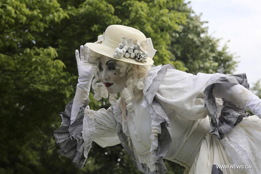 7th Int'l Festival of Living Statues marked in Bucharest