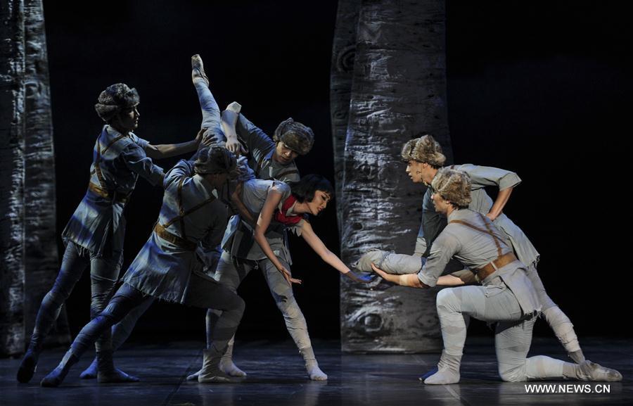 Ballet staged at China Xinjiang Int'l Folk Dancing Festival in Urumqi