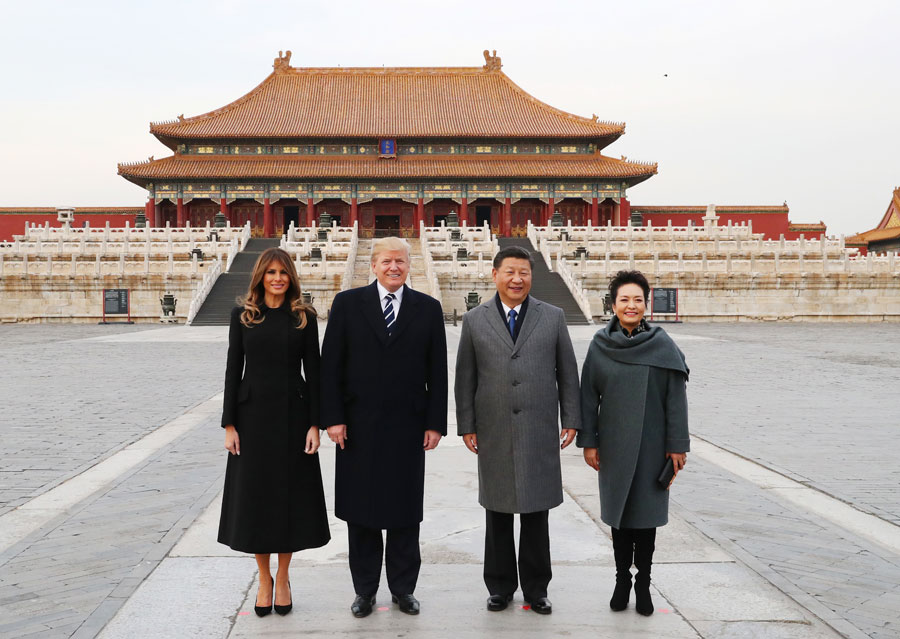 Presidential couples spend day at Palace Museum