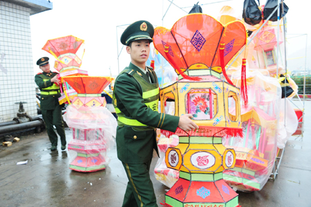 福建：元宵花燈送馬祖