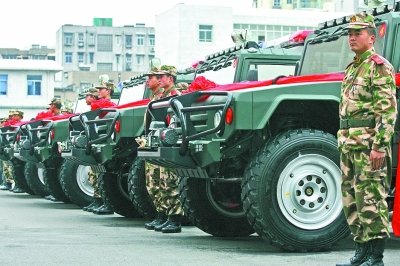 國產“梟龍”越野車將量產 性能或超悍馬(圖)