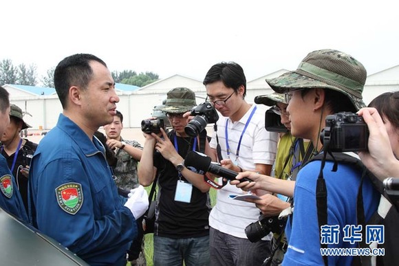 全軍第一支武裝直升機部隊向中外媒體開放