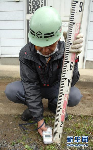 日本福島進行清除放射性物質作業