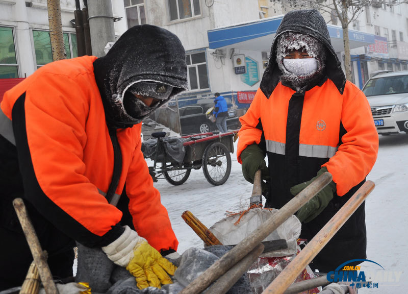 呼倫貝爾遭遇風雪降溫 局地氣溫逼近-40℃