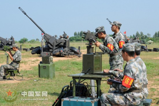 超震撼!國產高炮擊毀低空來襲目標瞬間