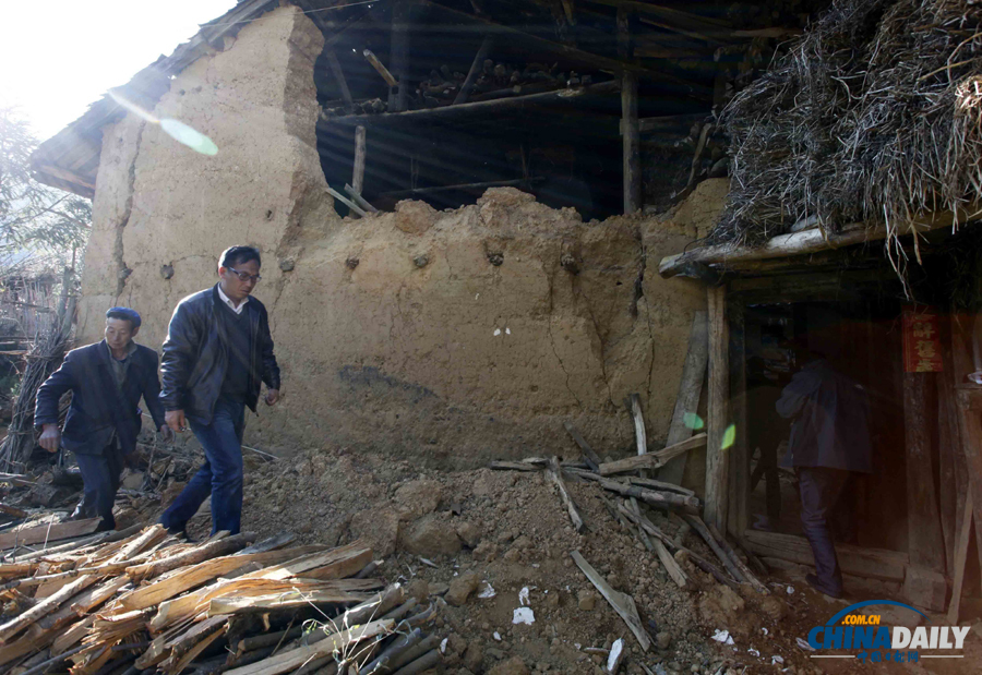 滇川交界4.9級地震已致云南巧家8人受傷