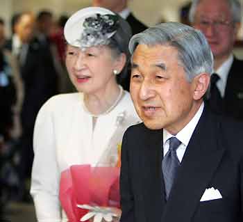 Japan's emperor to pray for WW2 dead on Saipan