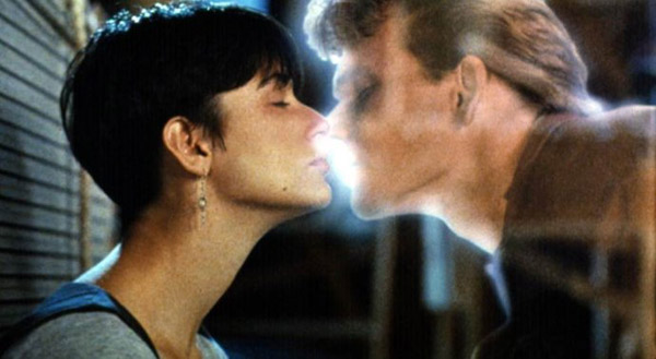 Top 10 classic kissing scenes in movies