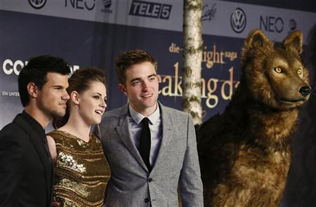 'Twilight' shines in third box office win over Bond