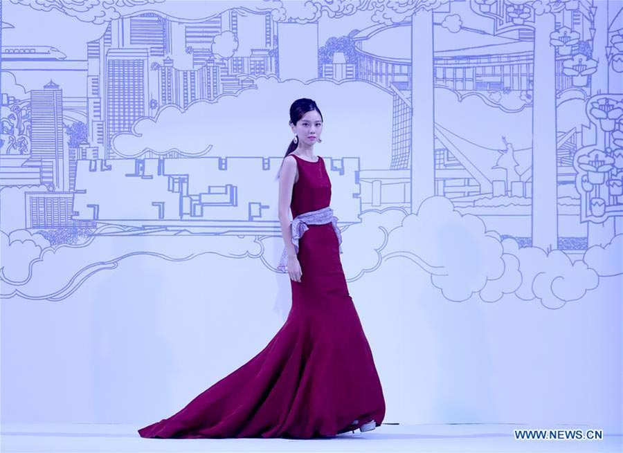 China Fashion Week: Deng Zhaoping