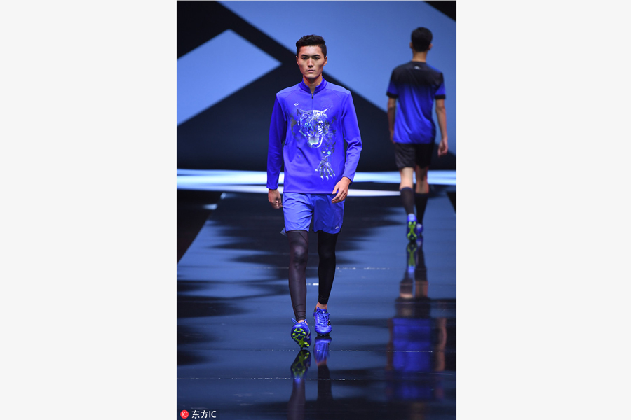 2017 China Fashion Week: Xiang Shang Sport