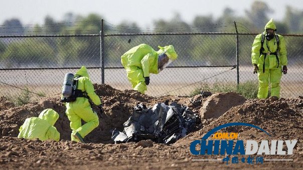 美國F-16戰機被飛鳥撞毀 飛行員安全逃生