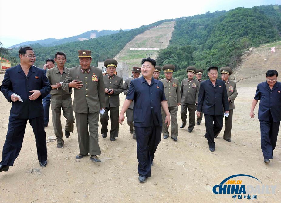 金正恩視察滑雪場工地 稱贊朝鮮軍民為斗士（組圖）