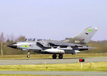 英空軍“狂風”戰(zhàn)機裝配3D打印零件成功試飛