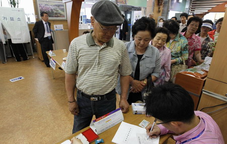 South Koreans vote in regional elections