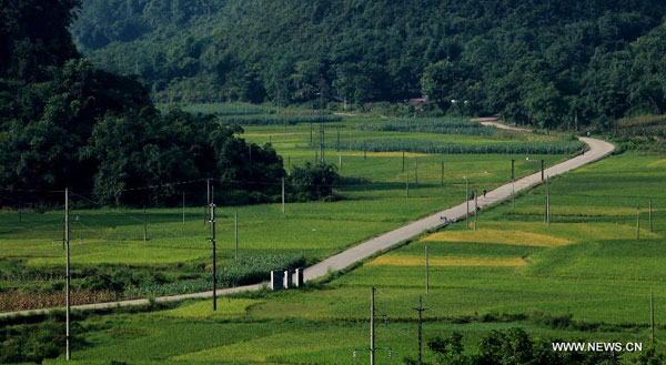 Idyllic sceneries in S China