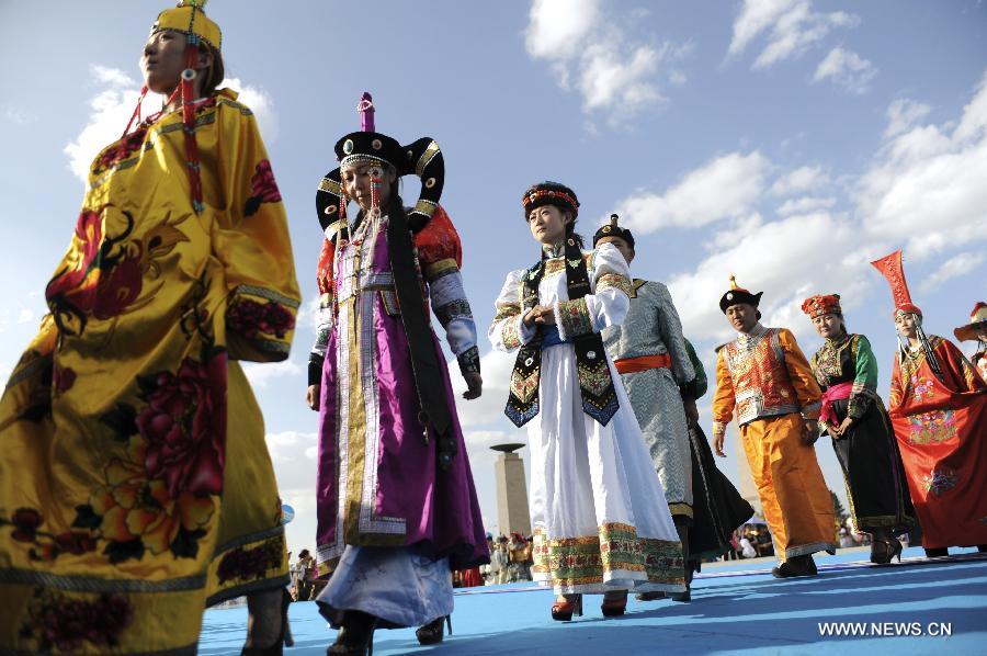 Ethnic costumes tournament held in Inner Mongolia