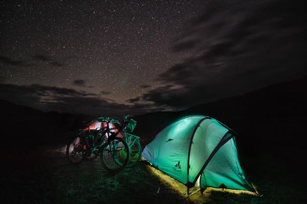 Spaniard explores China on a bicycle