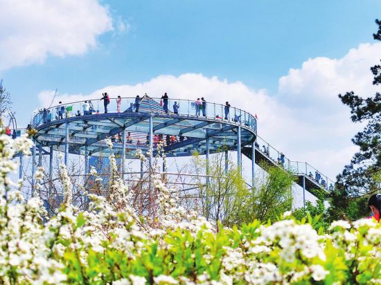 Jilin's holiday tourism revenue hits 8.46b yuan