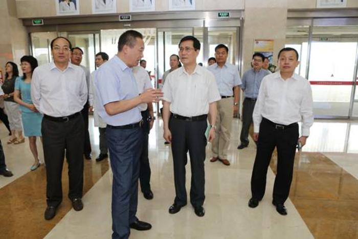 Jin Xiaotao inspects Shanxi’s healthcare reform