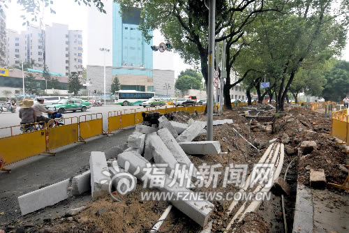 華林路部分路段開始改造 整體工程預(yù)計(jì)8月初完工