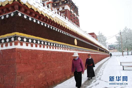 Snow hits Gansu in summer