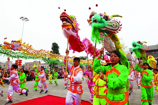 Folk customs in Zhanjiang add fervor to Spring Festival