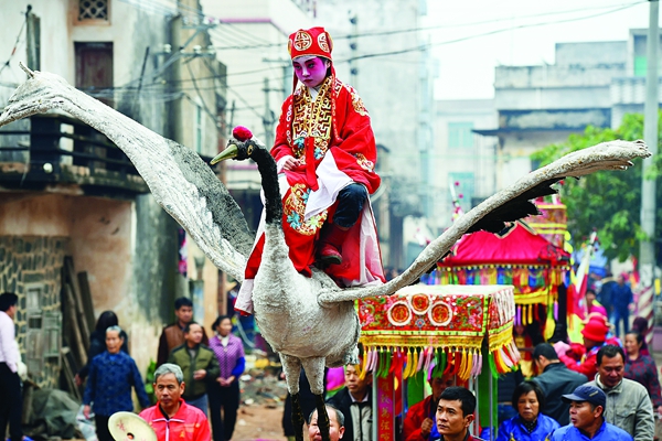 Folk customs in Zhanjiang add fervor to Spring Festival