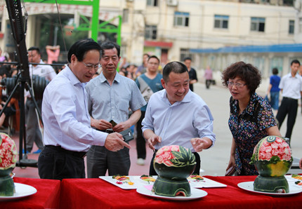 Vocational school students display their skills in Central China