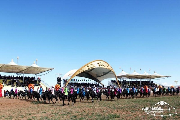 China-Mongolia horse racing