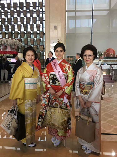 Cherry blossom princess finds her element in Wuxi