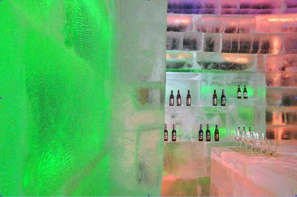 Ice bar: New spotlight of Changchun ski race