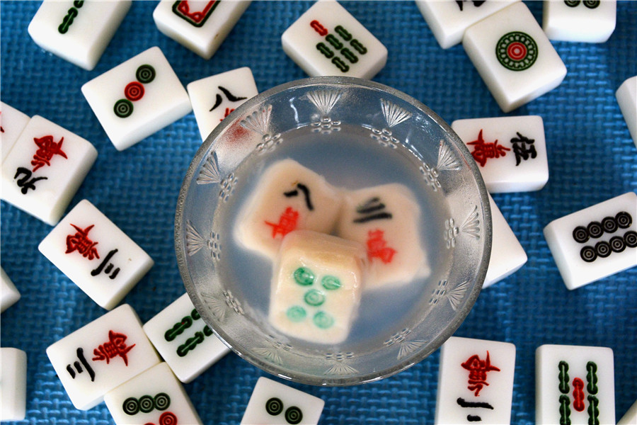 <EM>Tangyuan</EM> and mahjong: Wrapping fun in food