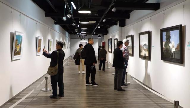 Chinese Landscape Oil Paintings Exhibition opens in Weifang