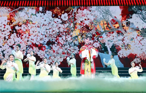 Traditional opera concert rings in New Year in Shandong