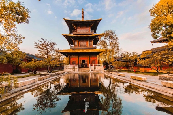 Tranquil Guangfulin Cultural Relics Park charms in autumn