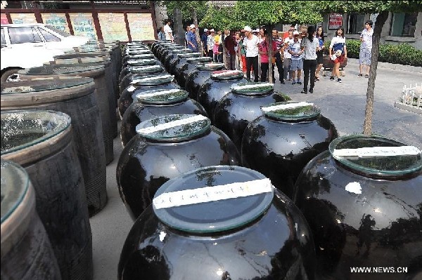 Museum displays tech of making Shanxi mature vinegar