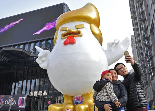 Trump rooster statue amuses Shanxi