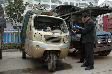 Drivers must be made to obey rules of the road