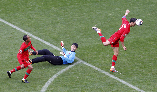 Portugal routs DPRK 7-0