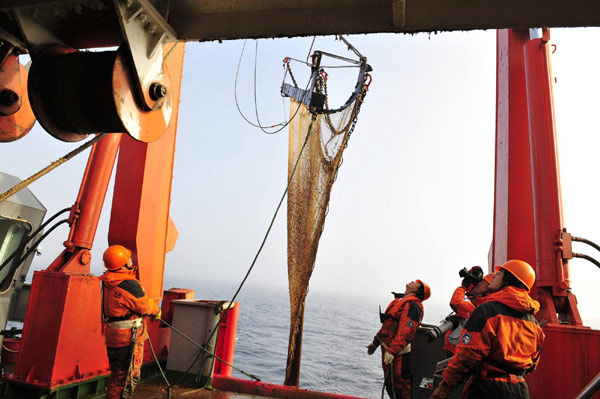 China expedition continues research on Arctic Ocean