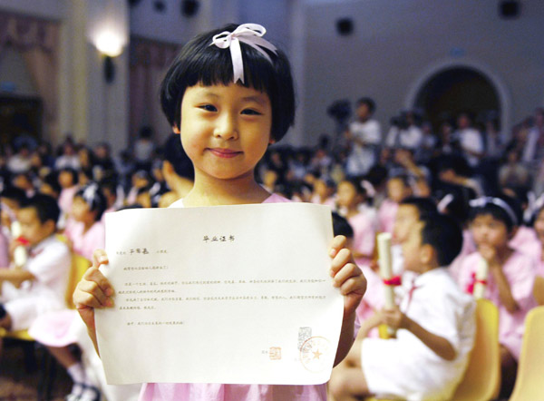 Kindergarten graduates honored with ceremony