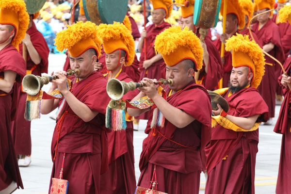 Pageant celebrates Tibet's 60th anniversary