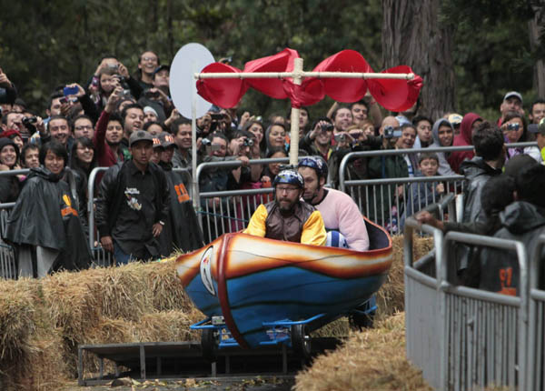 Roller cart race in Colombia