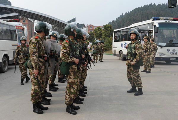 1,300 prisoners transferred in Chengdu