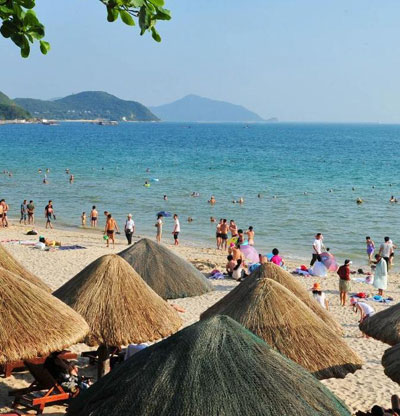 Sanya enters tourist season